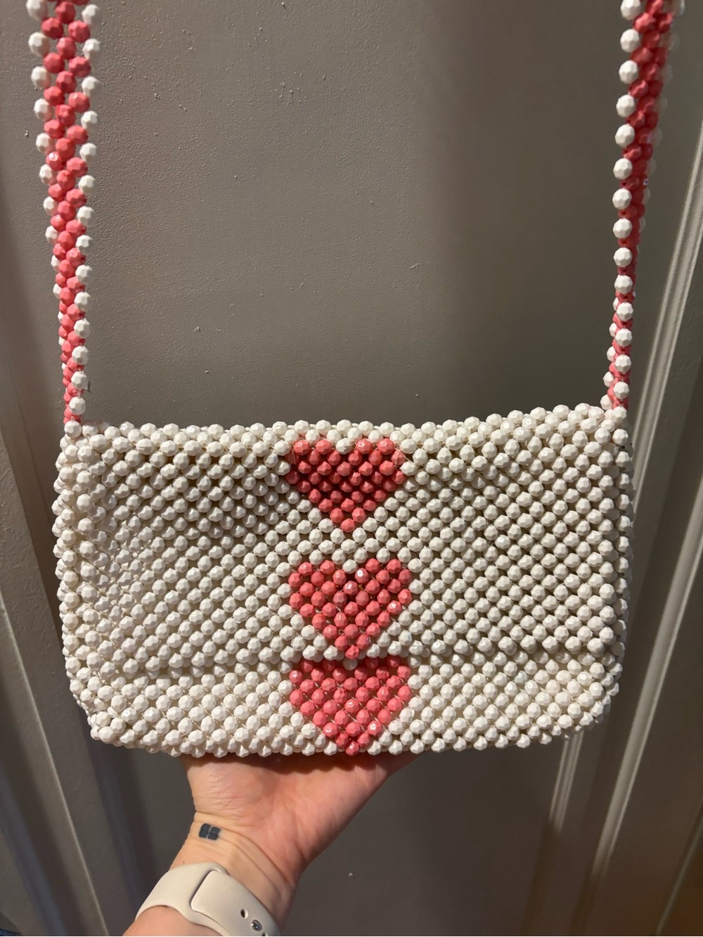 Isaac Mizrahi White Beaded Crossbody with Pink Heart Accents